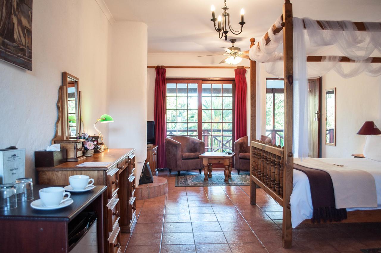 Houw Hoek Hotel Botrivier Extérieur photo