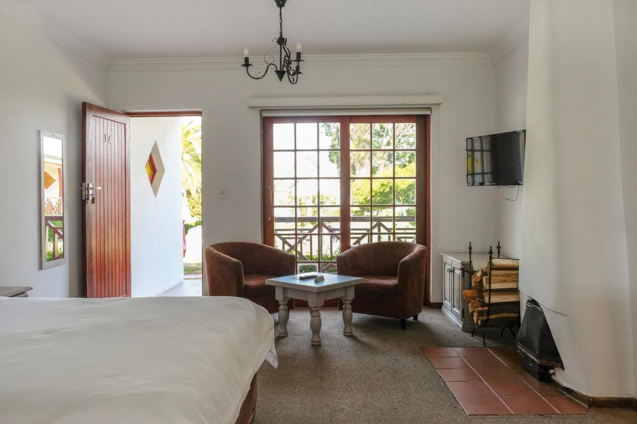 Houw Hoek Hotel Botrivier Extérieur photo